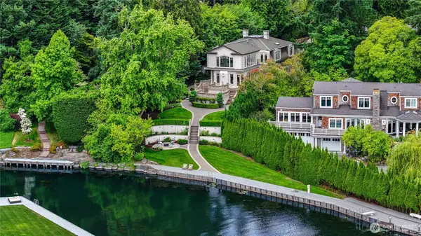 3210 Hunts Point Road, Hunts Point, WA 98004