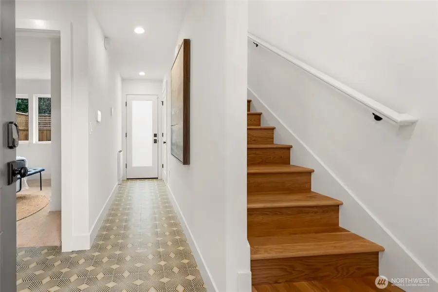 4048 32nd Avenue W #B, Seattle, WA 98199 - #2