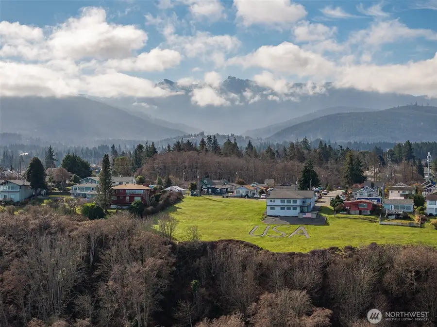 999 W 4th Street, Port Angeles, WA 98363 - #2