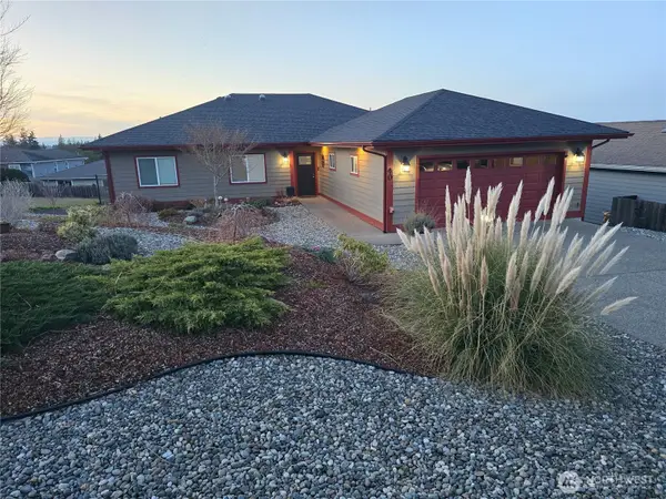 40 Topaz Way, Sequim, WA 98382