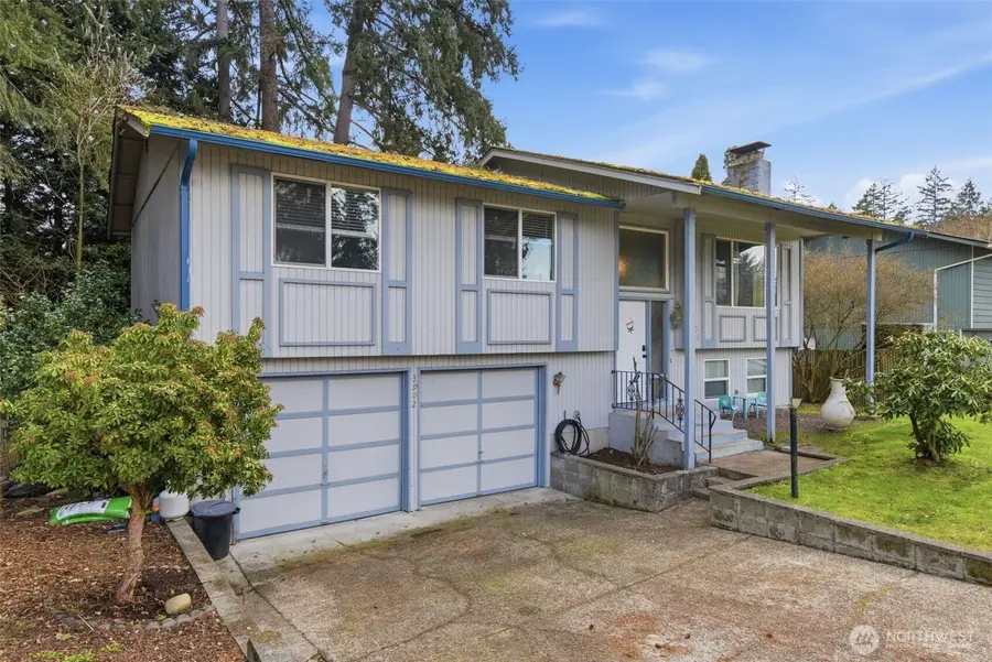 3902 E 246th St, Spanaway, WA 98387 - #2