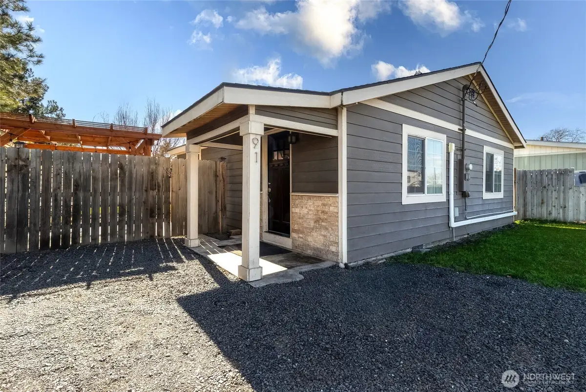 91 Main Street, Touchet, WA 99360 - #1