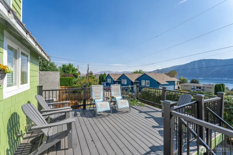 703 Boetzkes Avenue, Manson, WA 98831 - #2