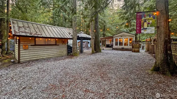 147 E Big River, Deming, WA 98244