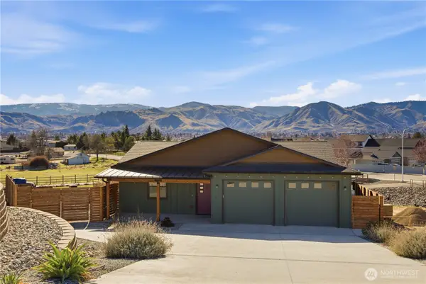 224 NW Chinook Way, East Wenatchee, WA 98802