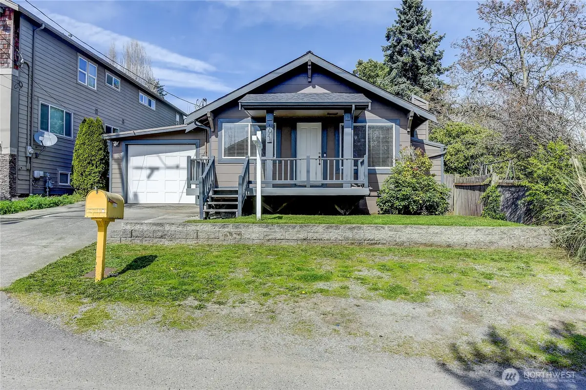 1048 S Director Street, Seattle, WA 98108 - #1