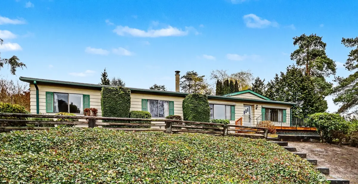 23812 Lake Drive E, Bothell, WA 98021 - #1