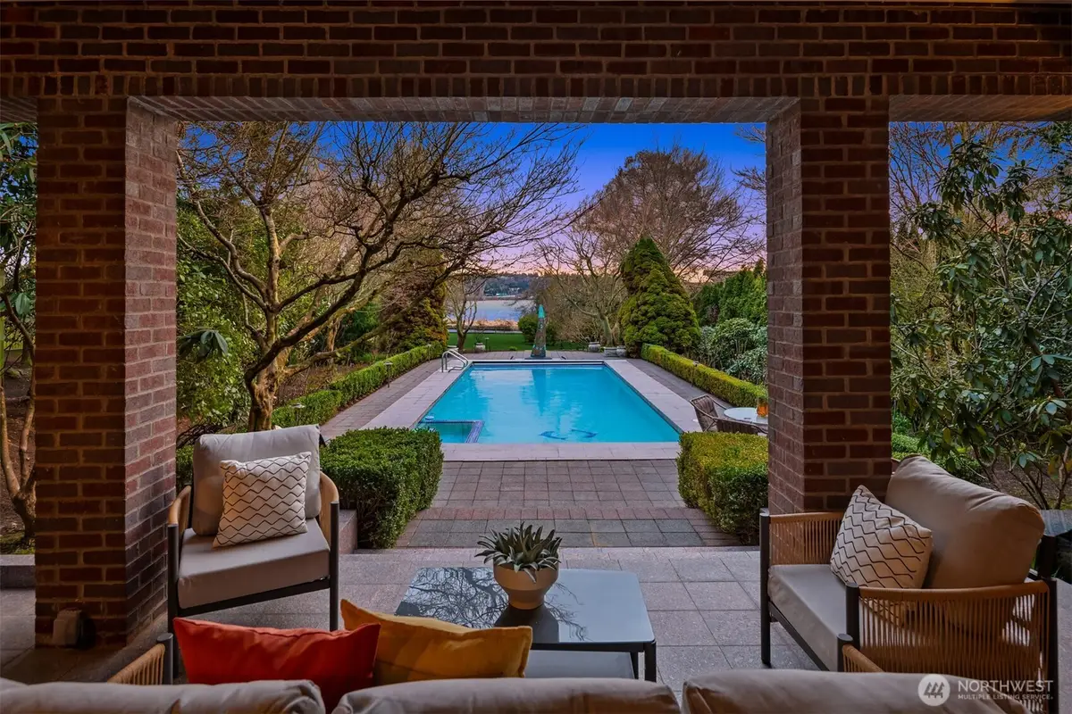 3925 NE Surber Drive, Seattle, WA 98105 - #1