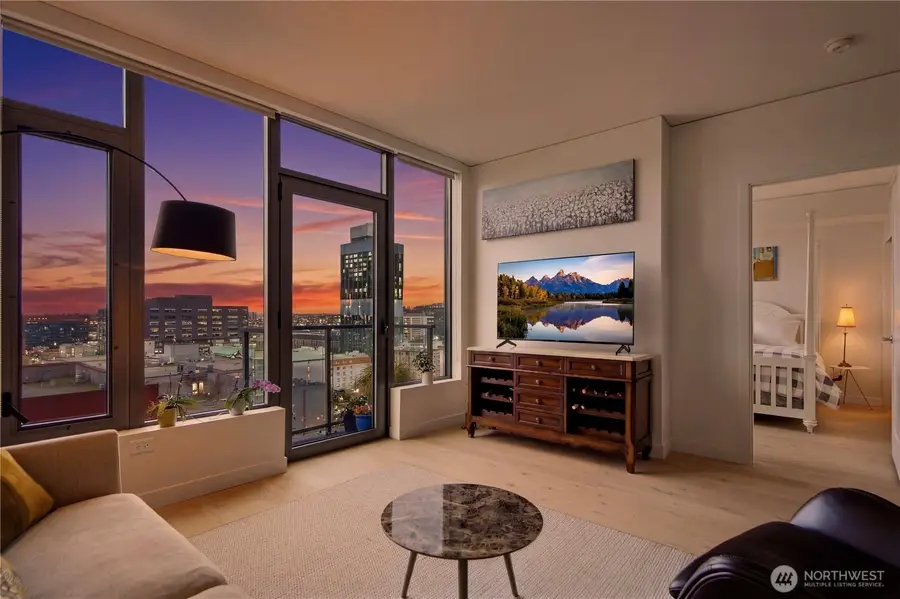 2510 6th Avenue #1010, Seattle, WA 98121 - #2