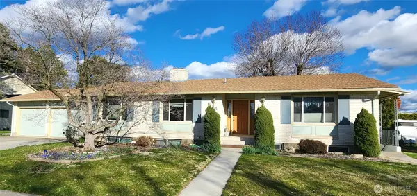 114 Cedar Avenue, College Place, WA 99324