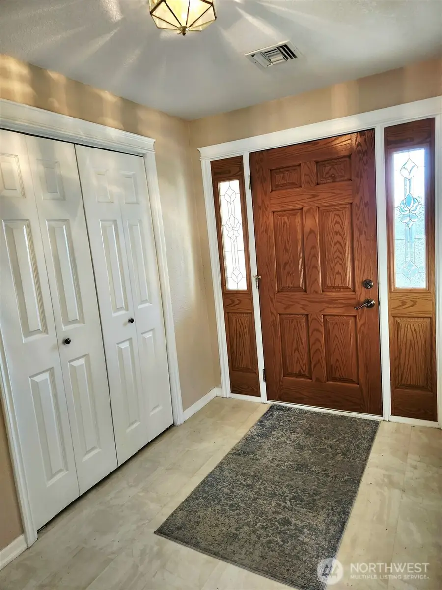 114 Cedar Avenue, College Place, WA 99324 - #2