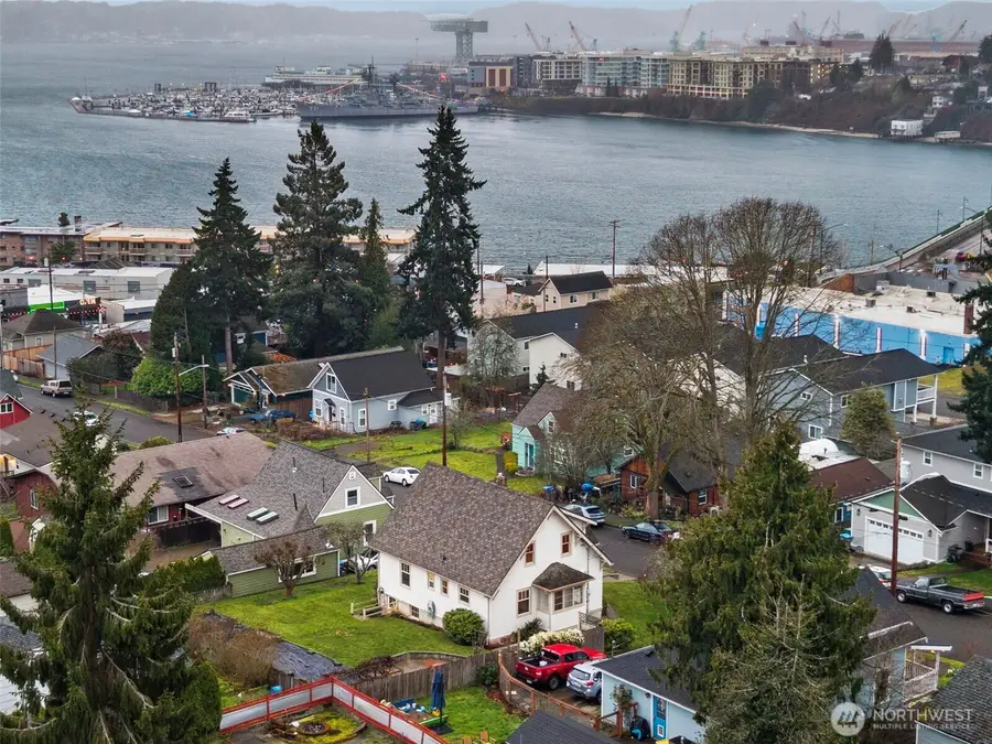 1142 Scott Avenue, Bremerton, WA 98310 - #2