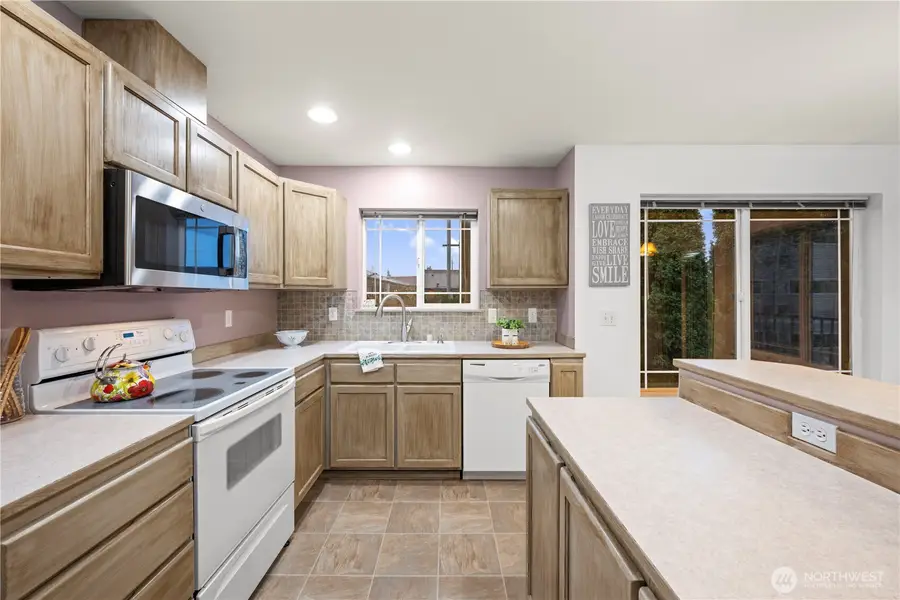 10025 9th Avenue W #D201, Everett, WA 98204 - #2