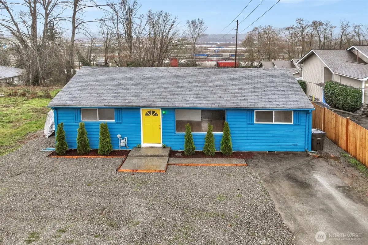 833 E Marine View Drive, Everett, WA 98201 - #1