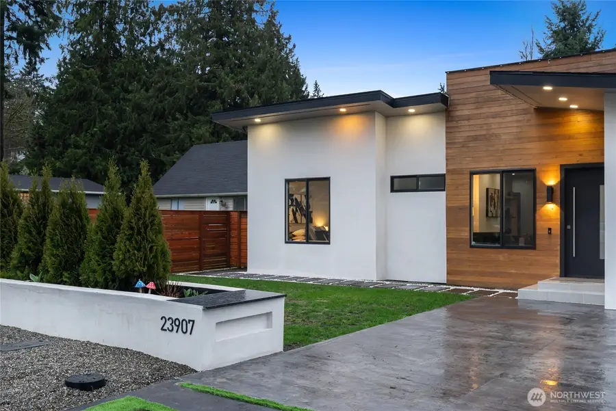 23907 53rd Avenue W, Mountlake Terrace, WA 98043 - #3