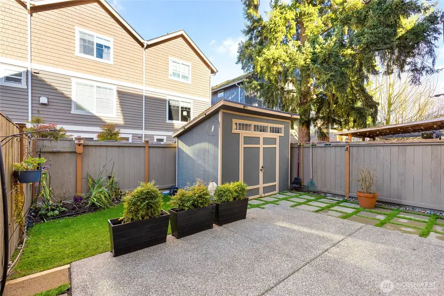 932 N 96th Street, Seattle, WA 98103 - #3