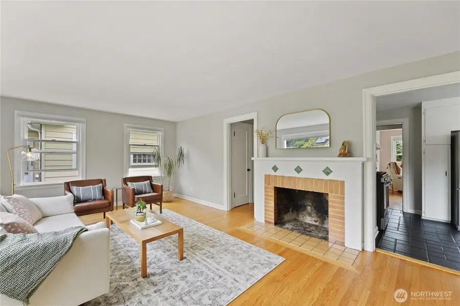 8027 12th Avenue Nw, Seattle, WA 98117 - #3