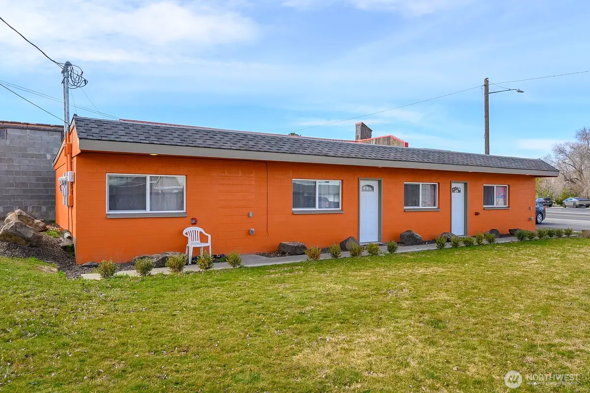 10 E Coulee Blvd #2, Electric City, WA 99123 - #1