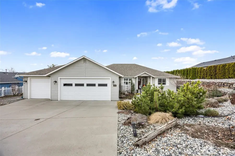 2302 Canyon Hills Drive, East Wenatchee, WA 98802 - #3