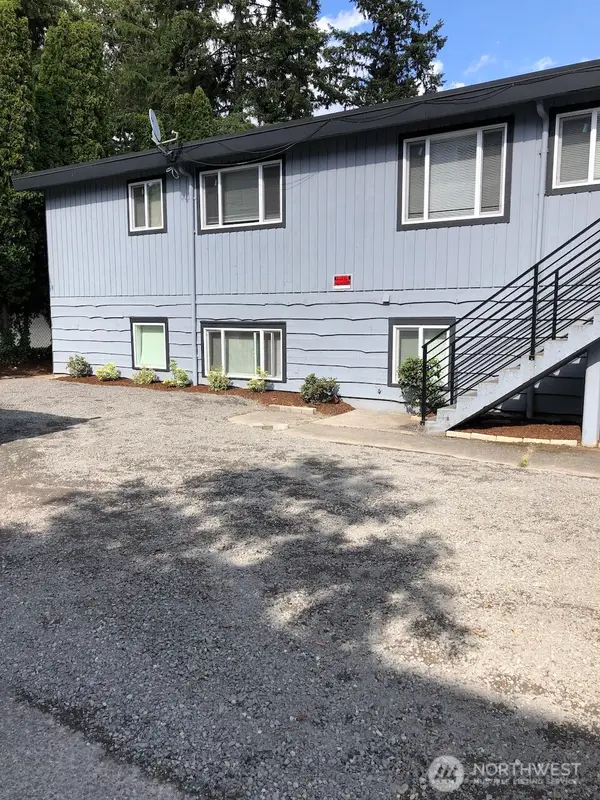 12317 35th Avenue Ne, Seattle, WA 98125