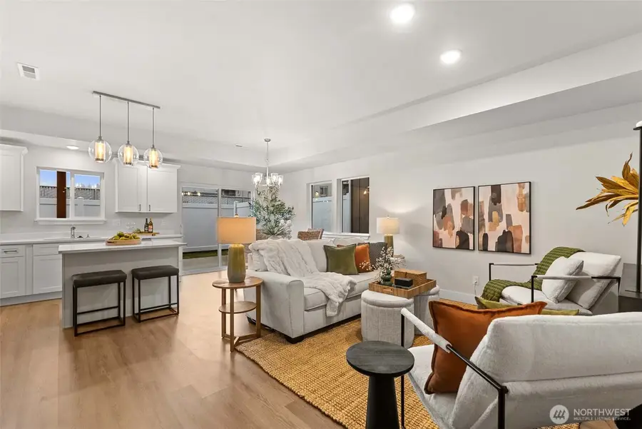 1075 Red Apple Road #B5, Wenatchee, WA 98801 - #3