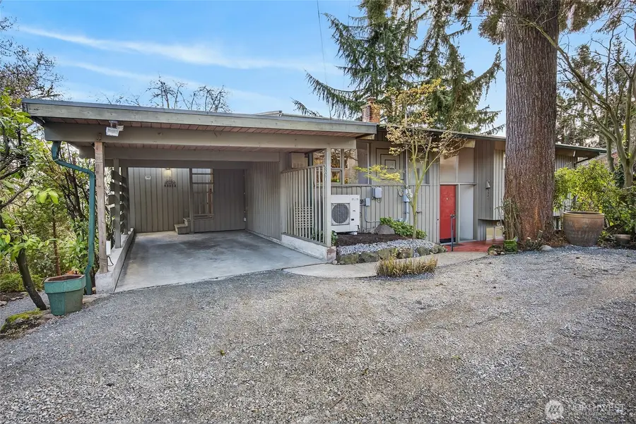 3921 25th Avenue S, Seattle, WA 98108 - #2