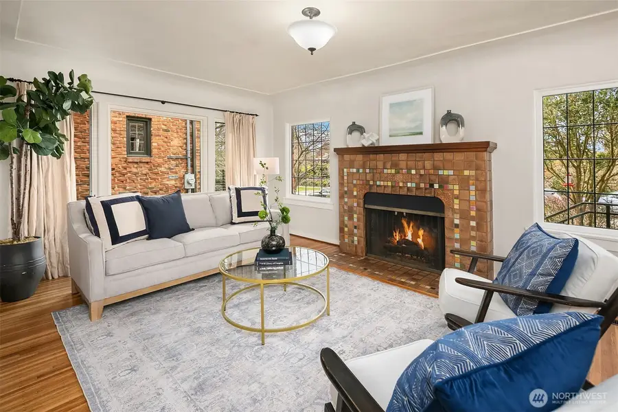 7744 33rd Avenue Nw, Seattle, WA 98117 - #3