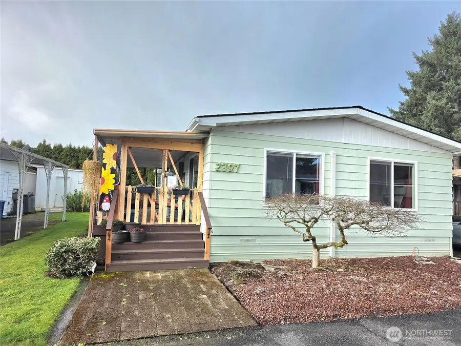 2397 Nightingale Lane, Kelso, WA 98626 - #2