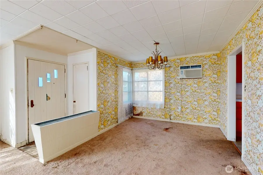 237 Emerson Avenue, Hoquiam, WA 98550 - #3