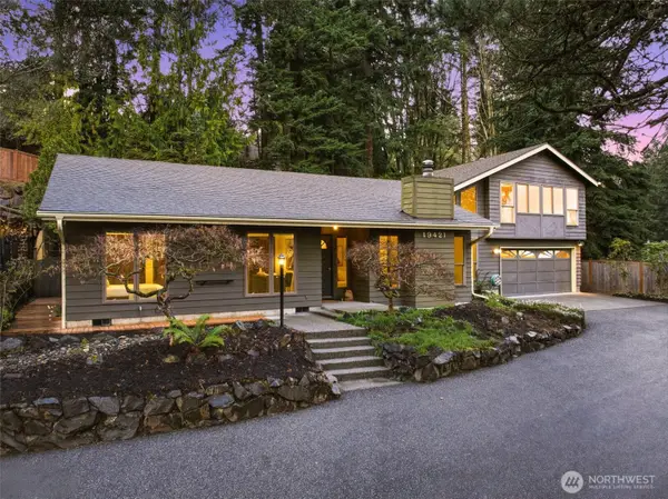 19421 68th Avenue Ne, Kenmore, WA 98028