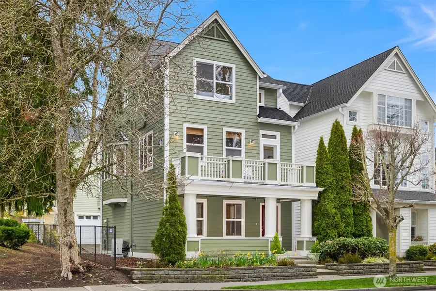 300 Wyatt Way Ne #1, Bainbridge Island, WA 98110 - #3