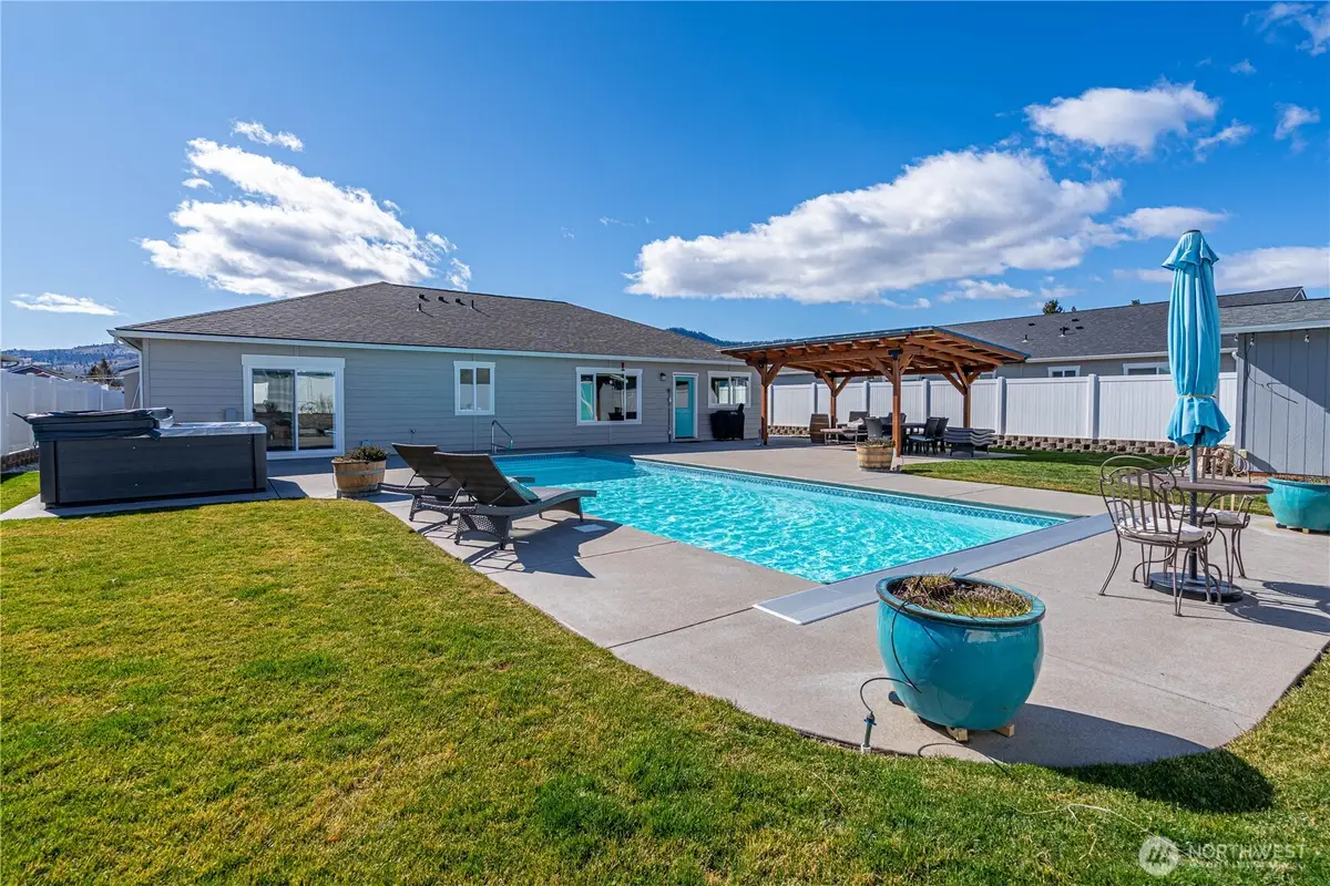 52 Manzanita Drive, Manson, WA 98831 - #1