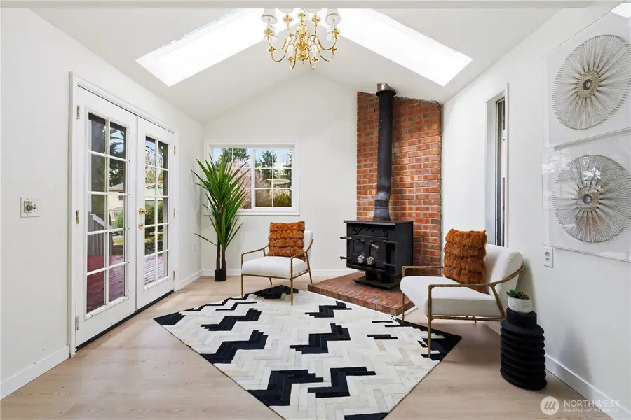 6015 116th Ave Se, Bellevue, WA 98006 - #3