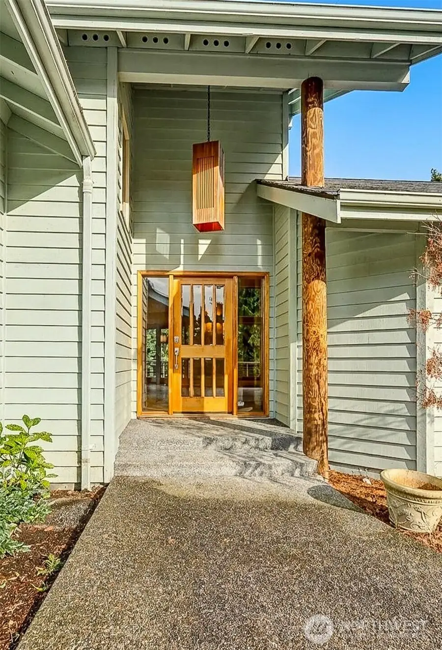 2710 Viewcrest Avenue, Everett, WA 98203 - #2