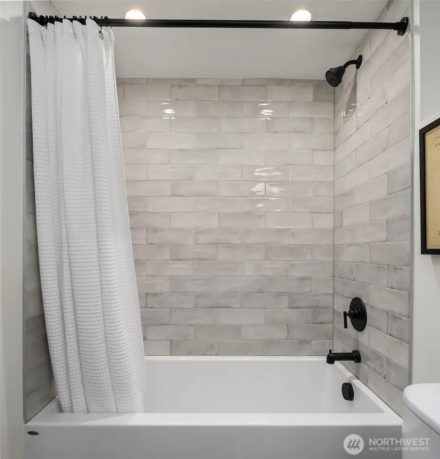 1455 22nd Avenue #B, Seattle, WA 98122 - #3