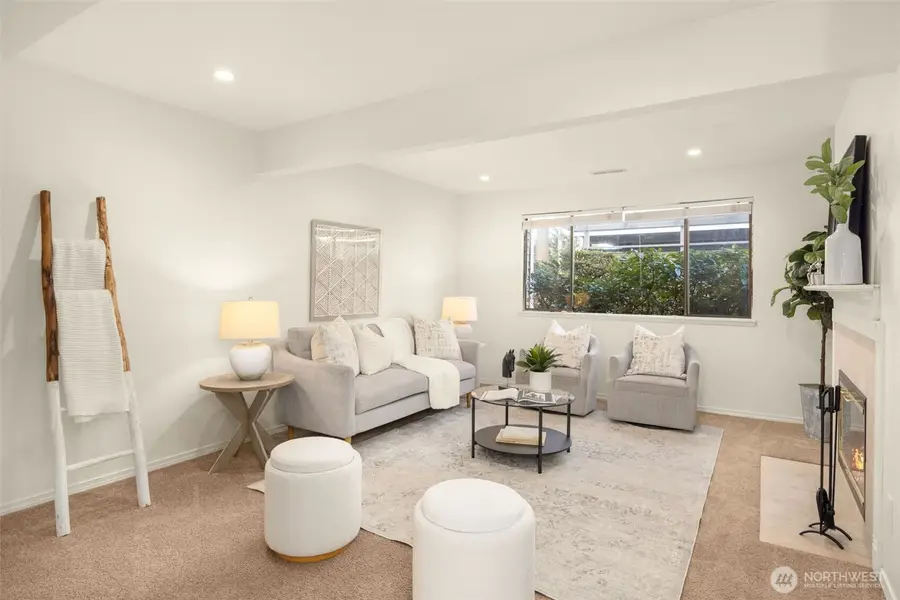 9926 NE 144th Lane #301, Kirkland, WA 98034 - #3