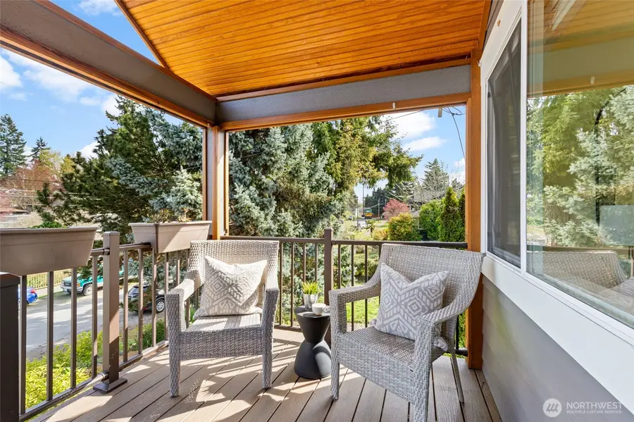 3019 Garlough Avenue Sw, Seattle, WA 98116 - #2