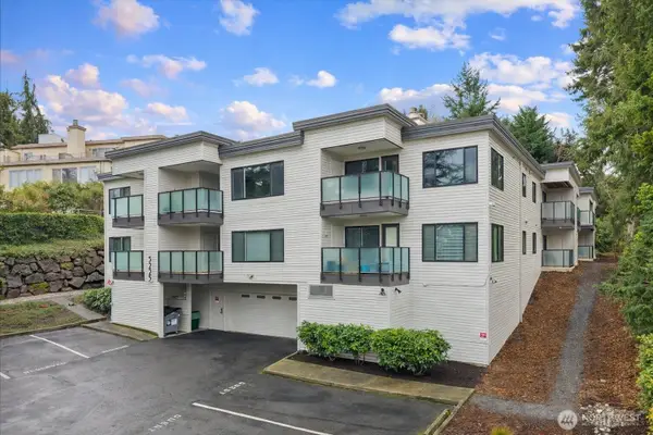 5225 50th Avenue Ne #206, Seattle, WA 98105