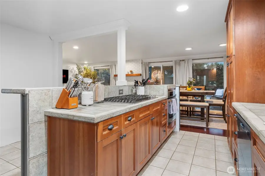 9024 171st Avenue Ne, Redmond, WA 98052 - #3