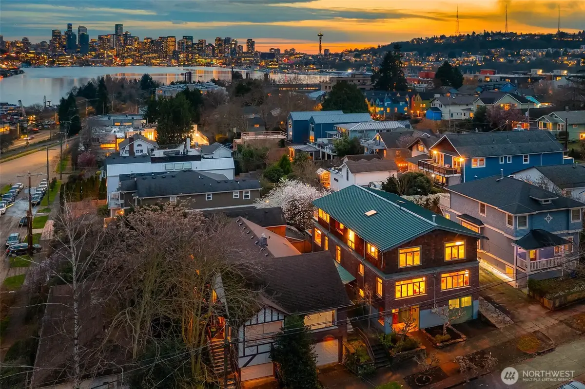 2117 N 36th Street, Seattle, WA 98103 - #1