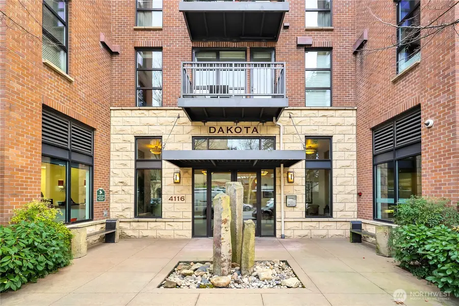 4116 California Avenue Sw #304, Seattle, WA 98116 - #2