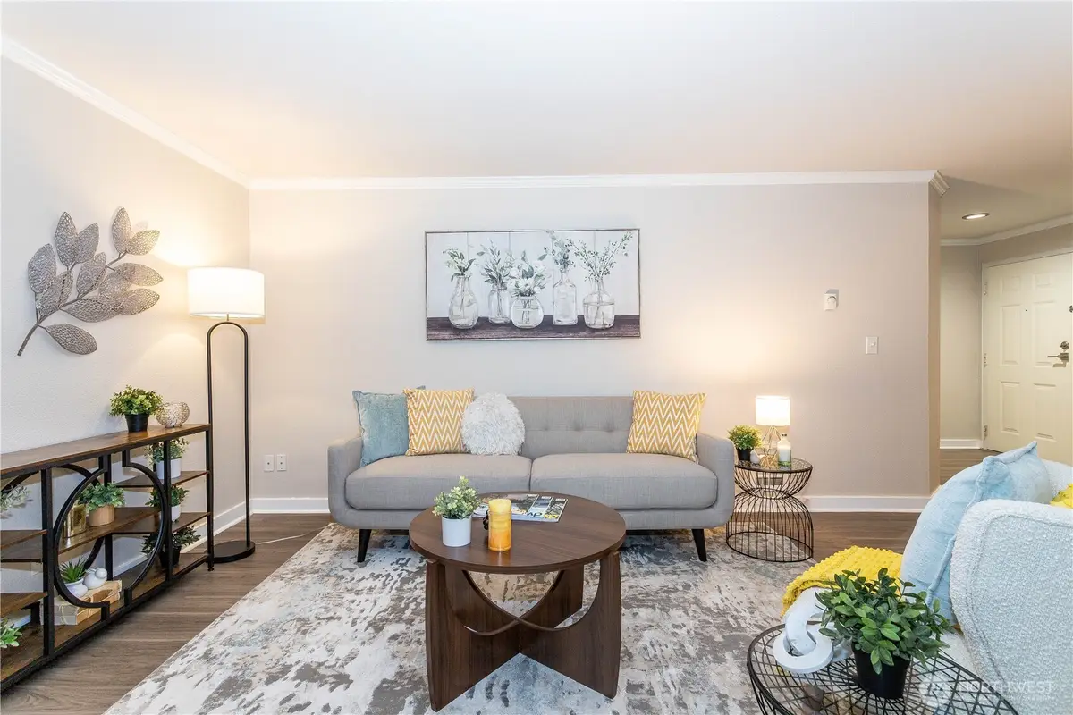 12040 100th Avenue Ne #J102, Kirkland, WA 98034 - #1