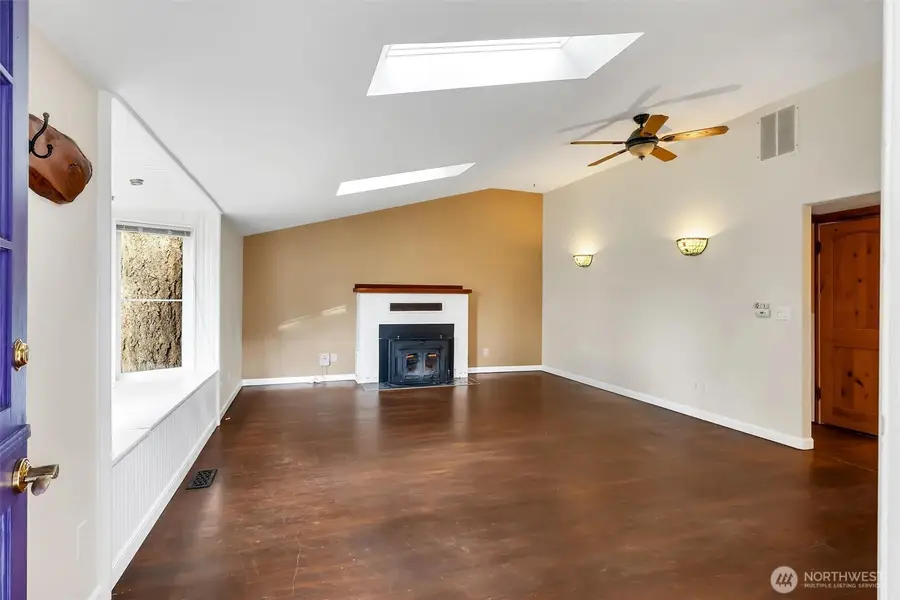 13722 Interlake Avenue N, Seattle, WA 98133 - #3