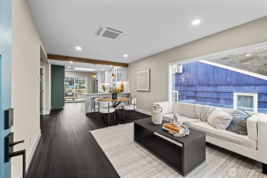 4725 37th Avenue Sw, Seattle, WA 98126 - #3