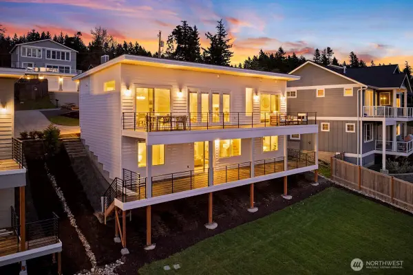 2218 Cleven Park Road, Camano Island, WA 98282