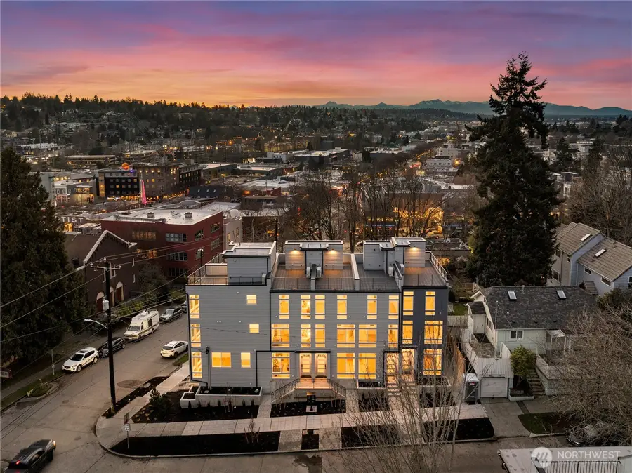 722 N 36th Street, Seattle, WA 98103 - #2