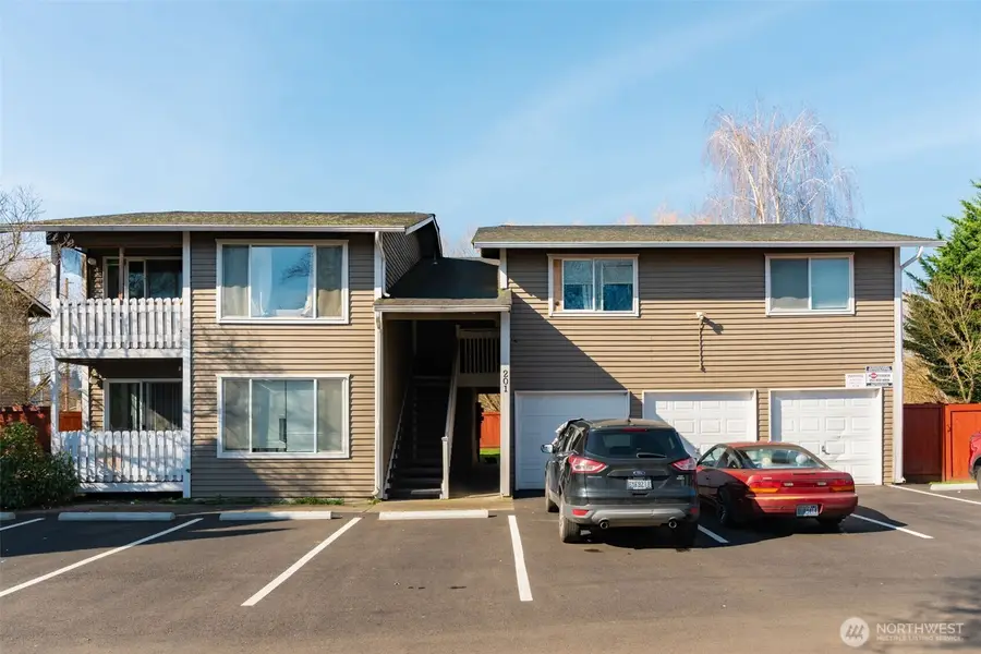 201 2nd Place Se, Pacific, WA 98047 - #3