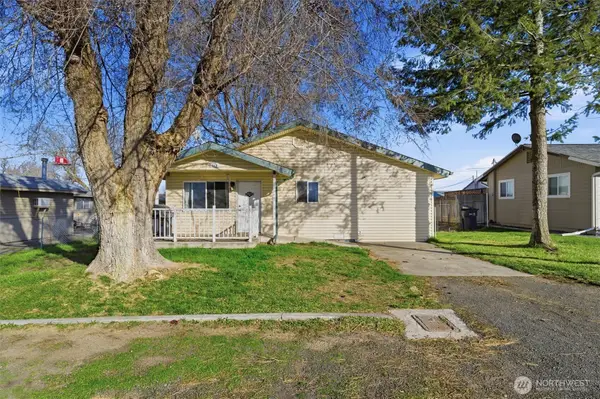 762 S 2nd Avenue, Connell, WA 99344