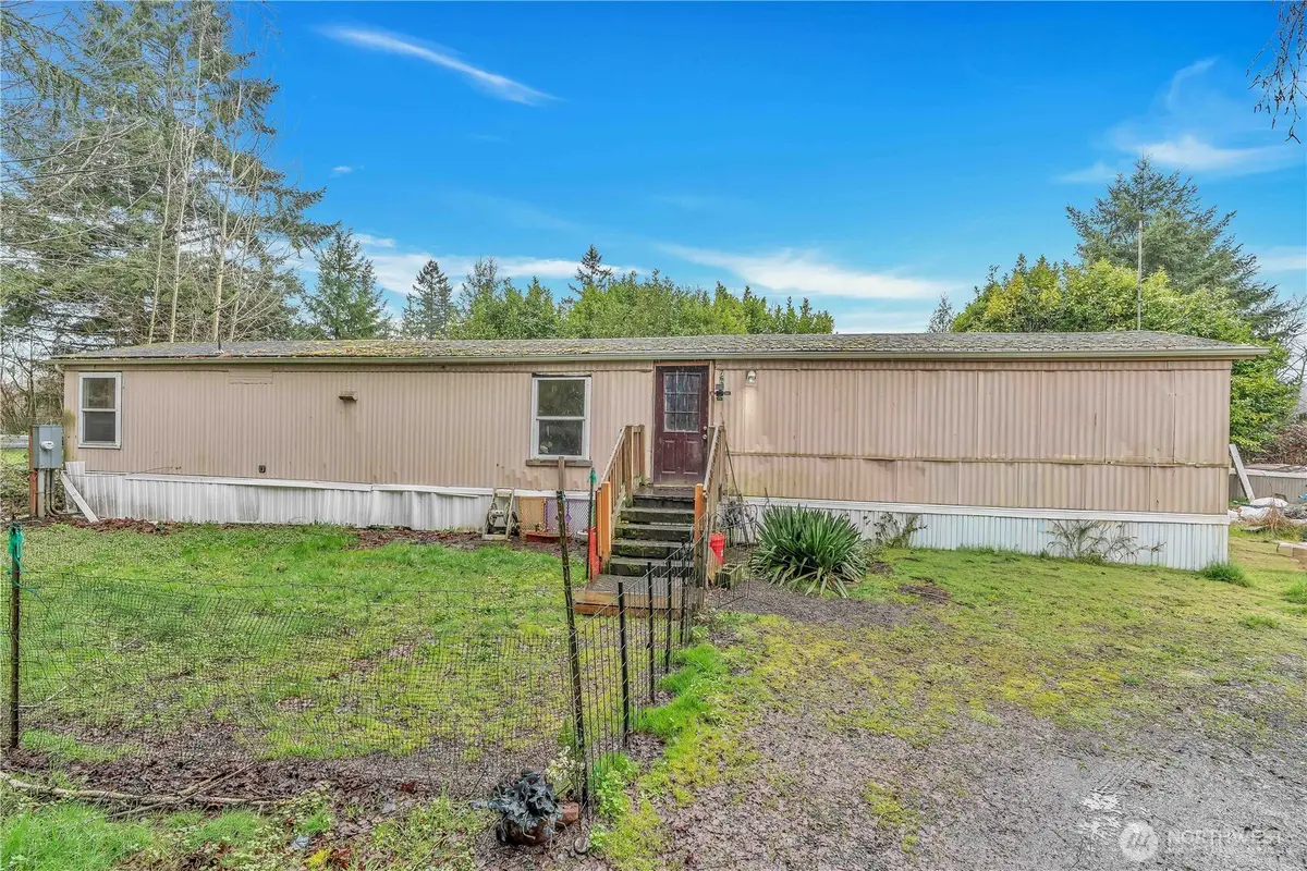 7629 N Old Pacific Highway, Castle Rock, WA 98611 - #1