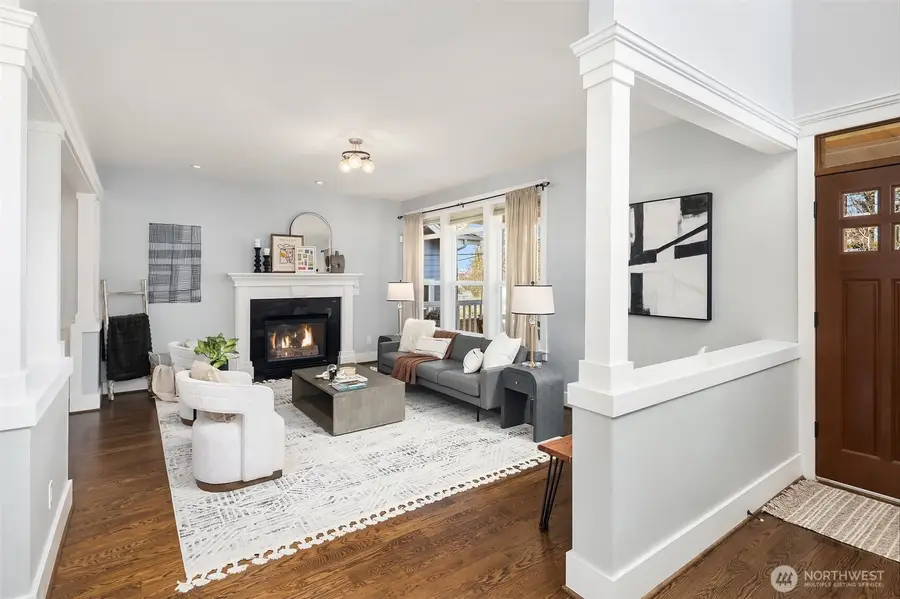 4317 32nd Avenue W, Seattle, WA 98199 - #3